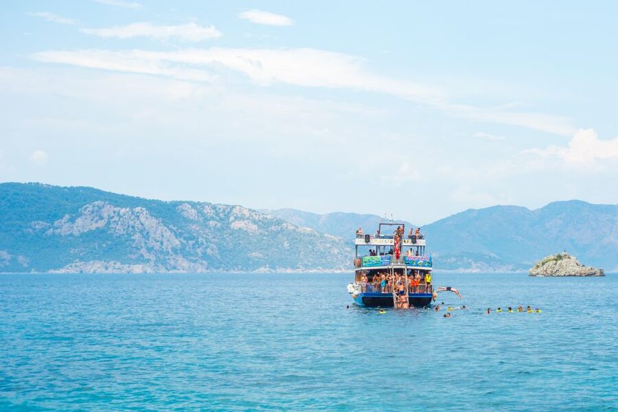 Marmaris All-Inclusive Boat Trip with Free Sunbed & Lunch - Quick points about the day