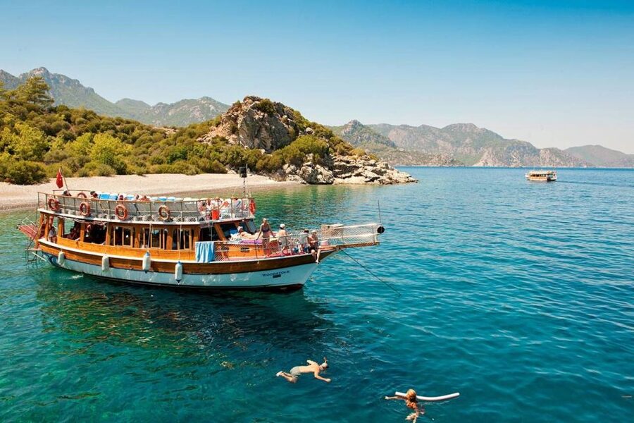 Marmaris: Boat Trip with Unlimited Drinks and BBQ Lunch - Key points before you book
