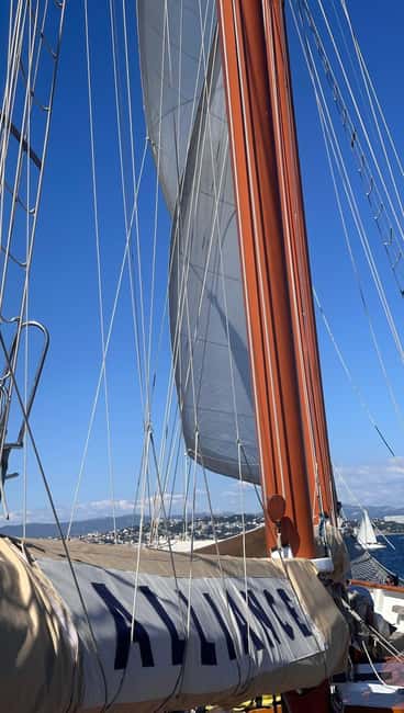 Marseille: Calanques Sailing Cruise with Lunch and Wine - Leaving Marseille’s Old Port at 10:00 AM