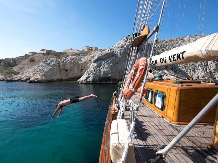 Marseille: Calanques Sailing Day Trip with Lunch and Wine - A historic yacht leaves Marseille for the Calanques