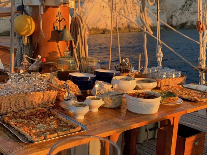Marseille: Frioul Islands Sunset Cruise with Cocktail Dinner - Who should book this Marseille cruise?