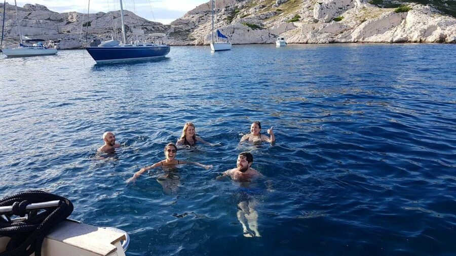 Marseille: Sunset Boat Cruise with Buffet and Organic Wine - Key points to know before booking