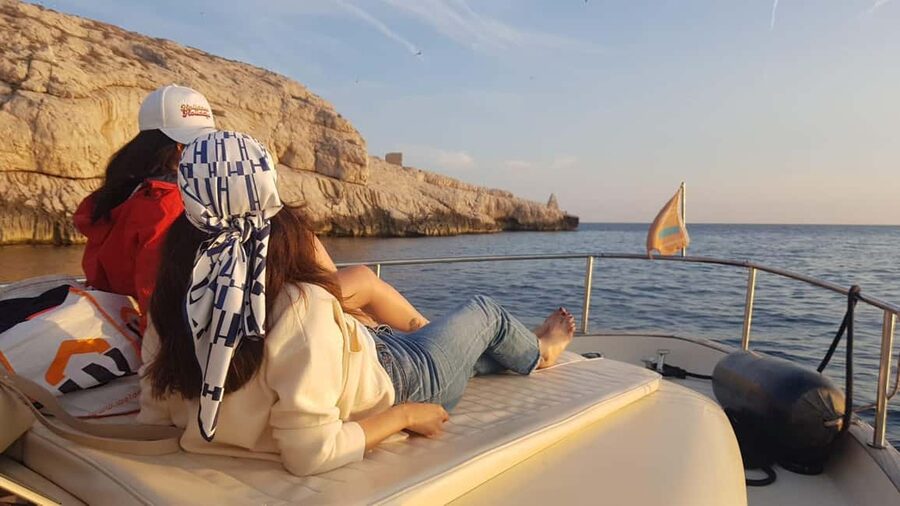 Marseille: Sunset Boat Cruise with Buffet and Organic Wine - The Frioul archipelago and the swimming cove