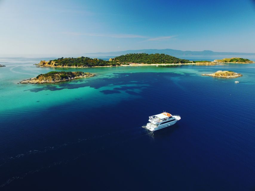 Mount Athos Glassbottom Cruise with Ammouliani Island visit - Passing the Drenia islets in 10 minutes