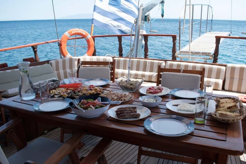 Mykonos: Delos and Rhenia Islands Cruise with BBQ Meal - Why the Crew and Boat Matter