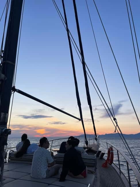 Mykonos: Sunset Boat Cruise with Light Dinner & Drinks - Why this sunset cruise works so well
