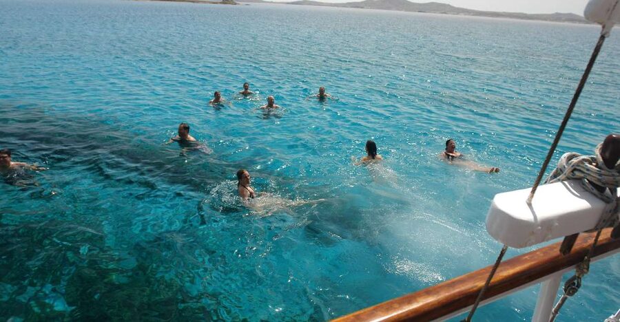 Mykonos: Sunset Party Boat Cruise with 1 Drink - Checking in at the Old Port at 5:30 PM