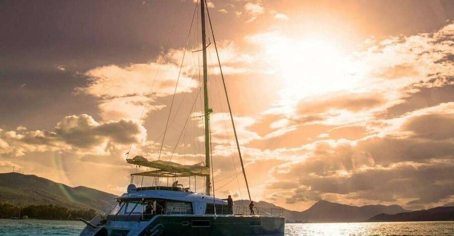 Naxos: Catamaran Cruise with Lunch & Drinks - Key points to know before booking