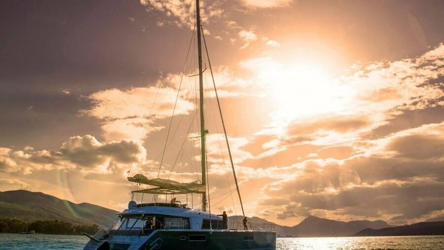 Naxos: Catamaran Cruise with Lunch & Drinks - Greek lunch served on the boat