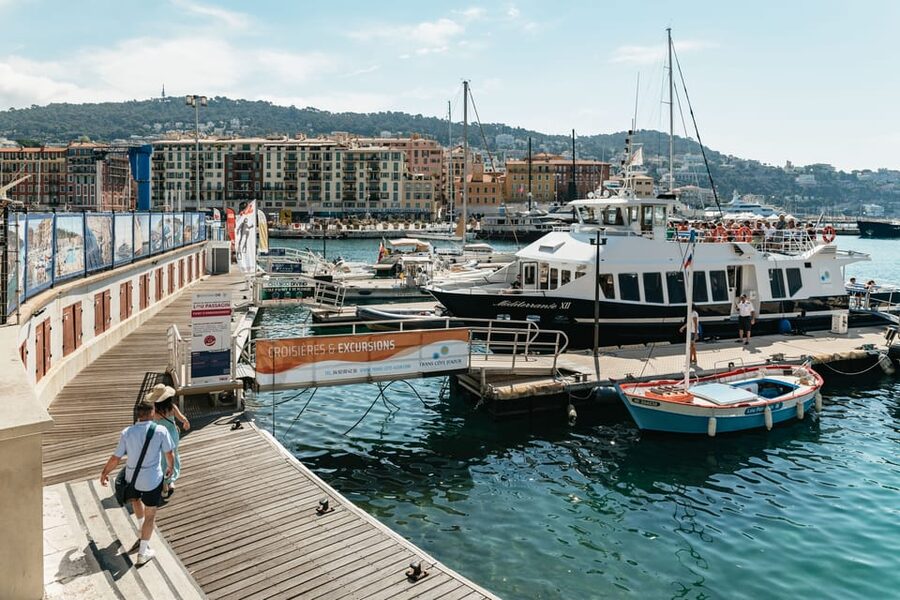 Nice: 1-Hour Sightseeing Cruise to Villefranche Bay - Who should book this Nice cruise?