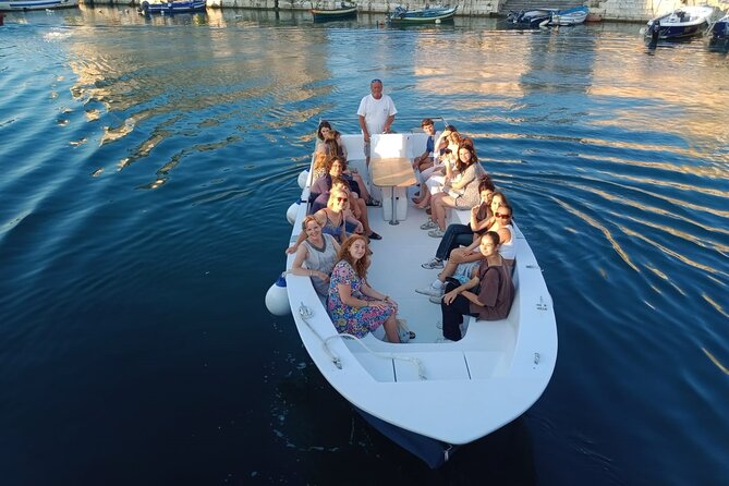 Ortigia Island and Sea Caves Boat Tour with Prosecco - Who will enjoy this Ortigia boat tour