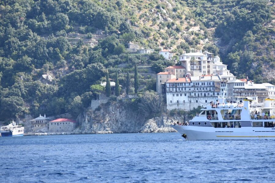 Ouranoupoli: Mount Athos Peninsula Sightseeing Cruise - What the audio guide adds to the ride
