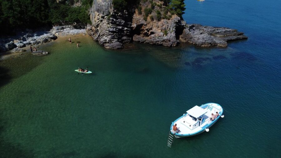 Palinuro: Costa del Mito Boat Tour - Cala Fetente: the first real break in the ride