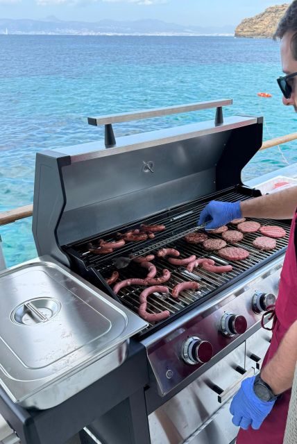 Palma Bay: Boat Tour with BBQ, Snorkelling, & Sunset Option - Practical details that can make or break the day