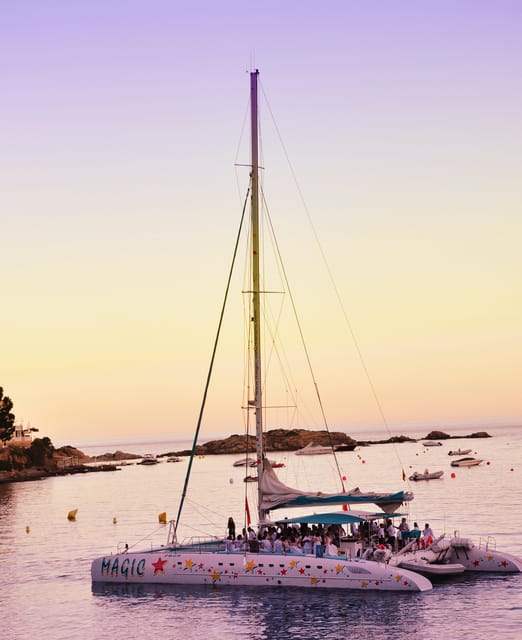 Palma de Mallorca: Sunset Sailing Catamaran Trip with Drink - Key points to know