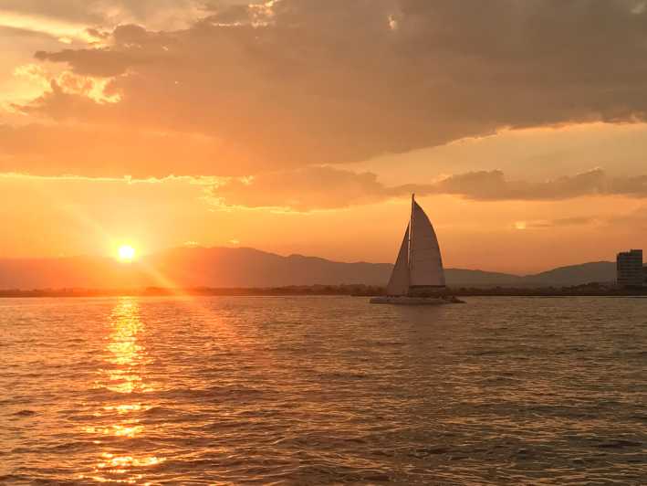 Palma de Mallorca: Sunset Sailing Catamaran Trip with Drink - Choosing Your Seat on the Catamaran