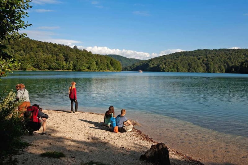 Plitvice Lakes: Guided Walking Tour with Bus and Boat Ride - The second 15-minute break