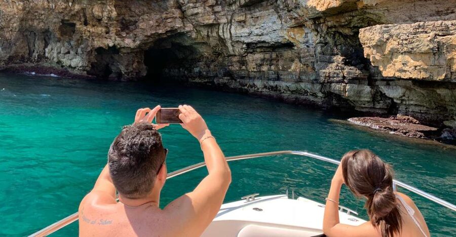 Polignano a Mare: Cave Boat Tour with Aperitif - Key points at a glance
