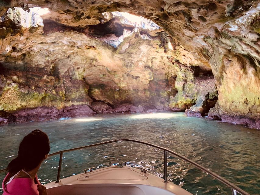 Polignano a Mare: Cave Boat Tour with Aperitif - The swimming stop at Grotticella Sella