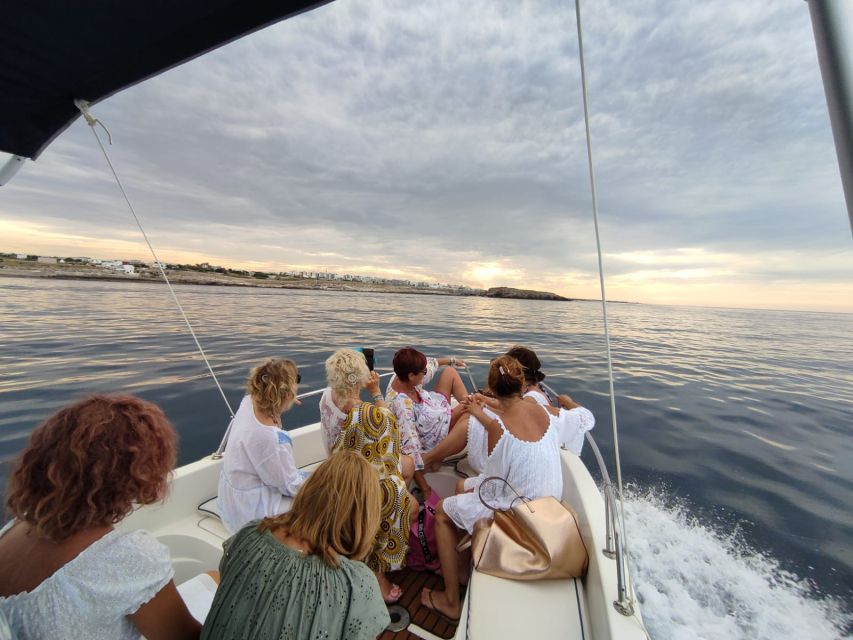 Polignano a Mare: Speedboat Cruise to Caves with Aperitif - What the two-hour format gives you