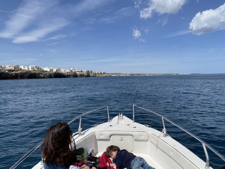 Polignano a Mare: Speedboat Cruise to Caves with Aperitif - Domenico Modugno and Lama Monachile