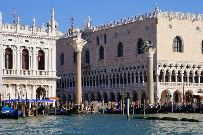 Private 3 hrs Venice Tour: St Mark's, Walking tour & Boat tour - Castello gives you a quieter side of Venice