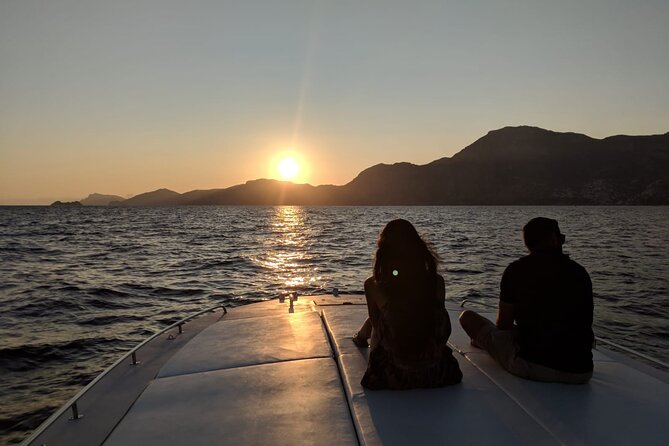 Private Sunset Cruise with Prosecco Onboard - Why the private format is worth the price