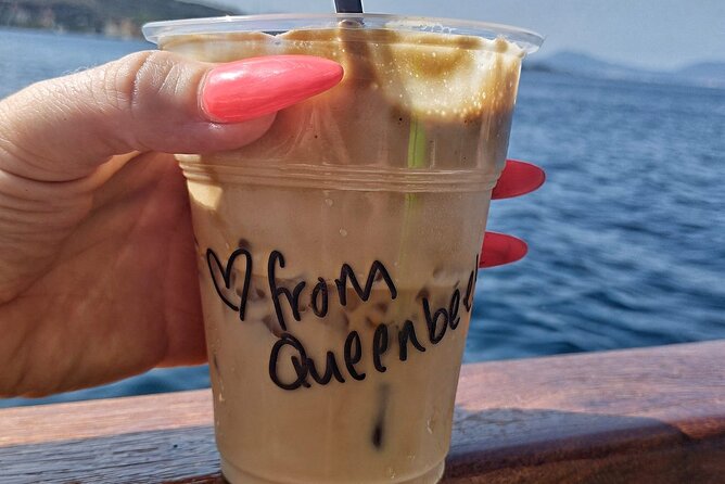 "QueenBee" Full-Day Boat Trip with Lunch - Key points to know before booking