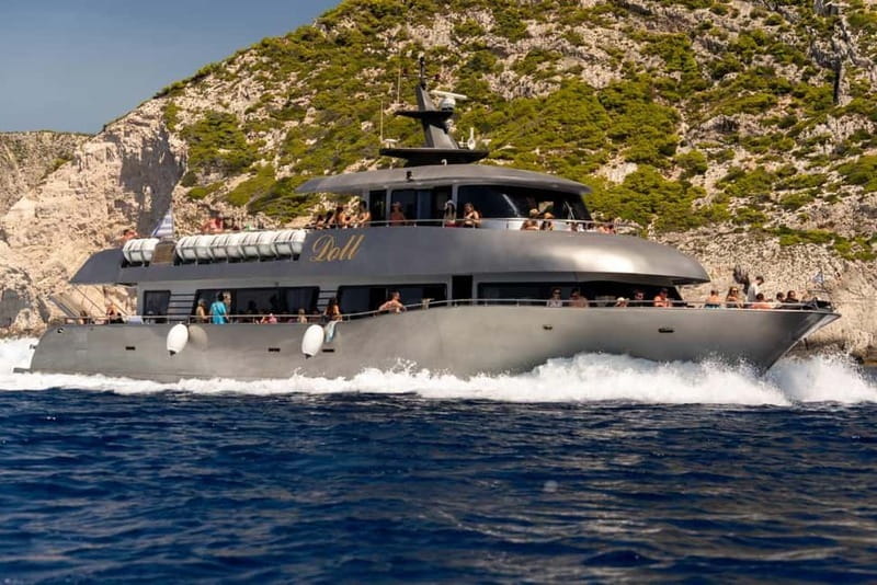 Rhodes: Morning Cruise to Symi Island & St. George Bay - Arriving in Symi Harbour and Yialos