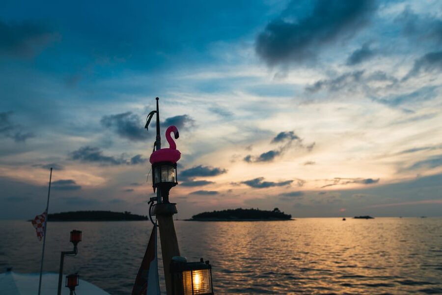 Rovinj: Sunset Cruise with Swim Stop, Drinks, and Fruits - A three-hour evening on the Adriatic