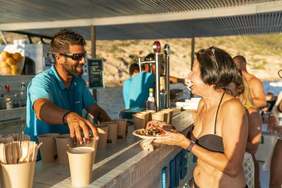 S'Arenal: Sunset Catamaran Cruise with BBQ - Who should choose this sunset catamaran?