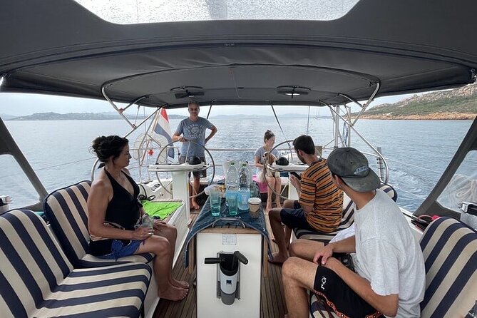Sailing boat tour in the Maddalena Archipelago - Food, drinks, and the social side of the boat