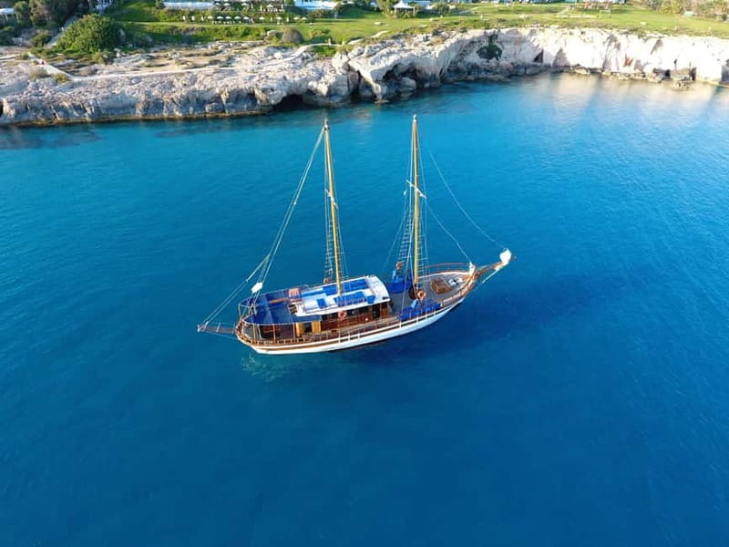 San Antonio Crystal Sea Cruise from Protaras - From Protaras hotels to the San Antonio schooner