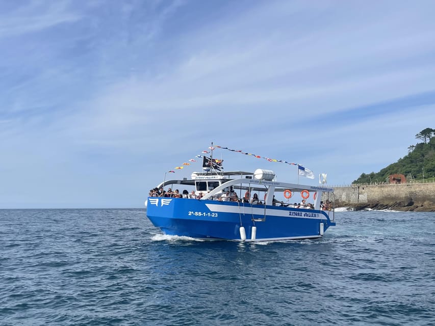 San Sebastian: Boat Tour with Stop at Santa Clara - Sailing past La Concha’s best-known sights
