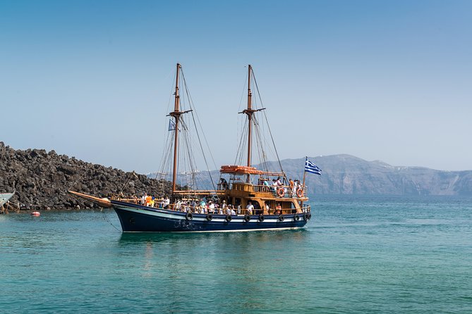 Santorini Caldera Cruise Tour (Volcano, Hot Springs, Thirassia) - The return ride and views from the water