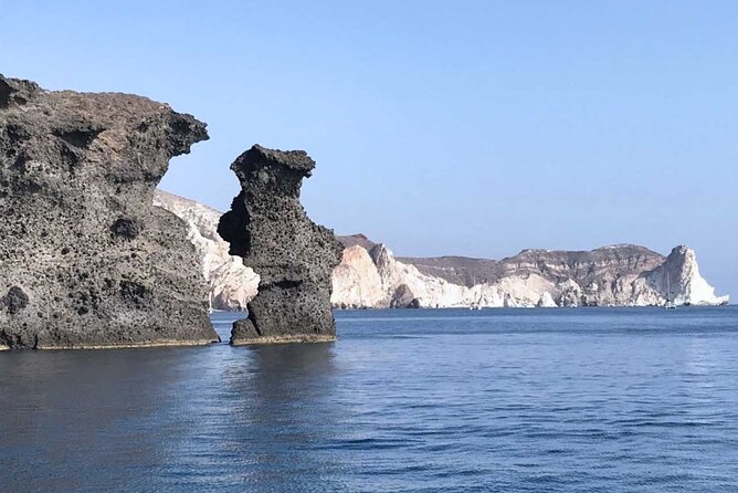 Santorini Catamaran Cruise with Greek Meal, Open-Bar and Sunset - The sunset finish