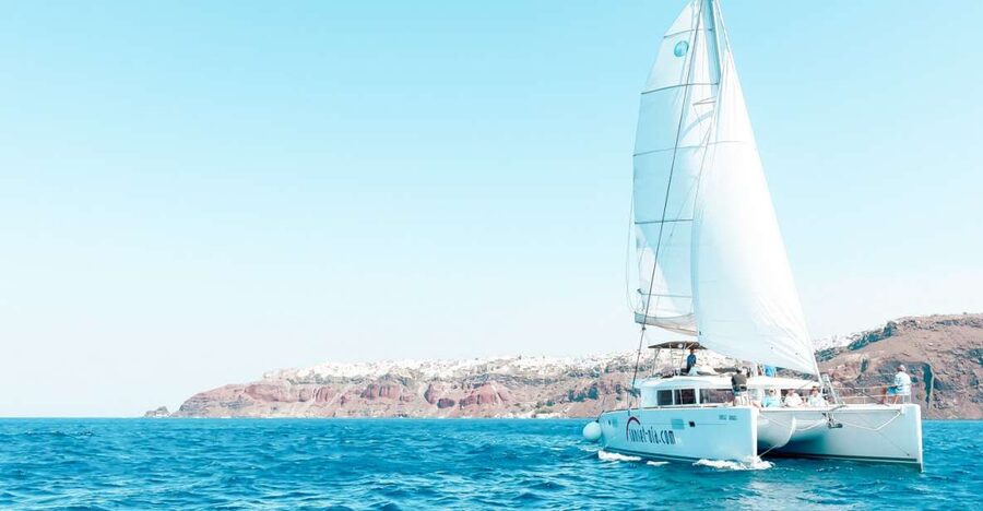 Santorini: Catamaran Tour with BBQ Meal and Unlimited Drinks - Key points to know before booking
