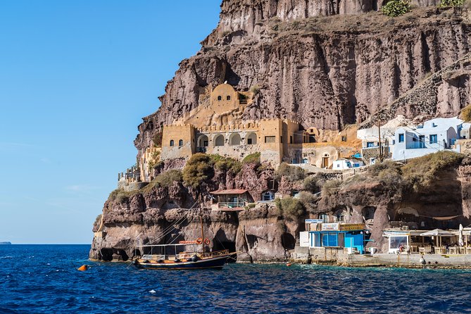 Santorini Volcano and Hot Springs Cruise Tour from Fira Old Port - When to book and what to pack