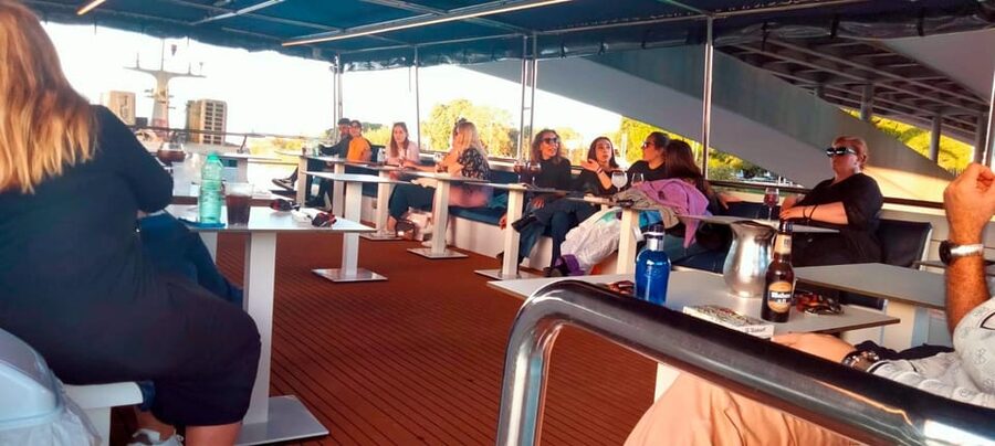 Seville: Guadalquivir Boat Tour with Optional Lunch/Dinner - The 2.5-hour lunch or dinner sailing
