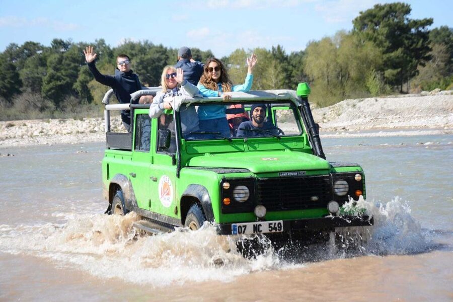 Side: Green Canyon Jeep and Boat Tour with Lunch - Drivers, Guides, and Group Energy