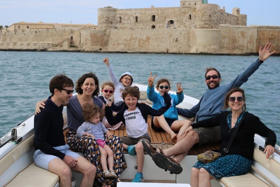 siracusa boat tour with visit to sea caves and ortigiaisland - Why seeing Ortigia from the sea is worth your hour
