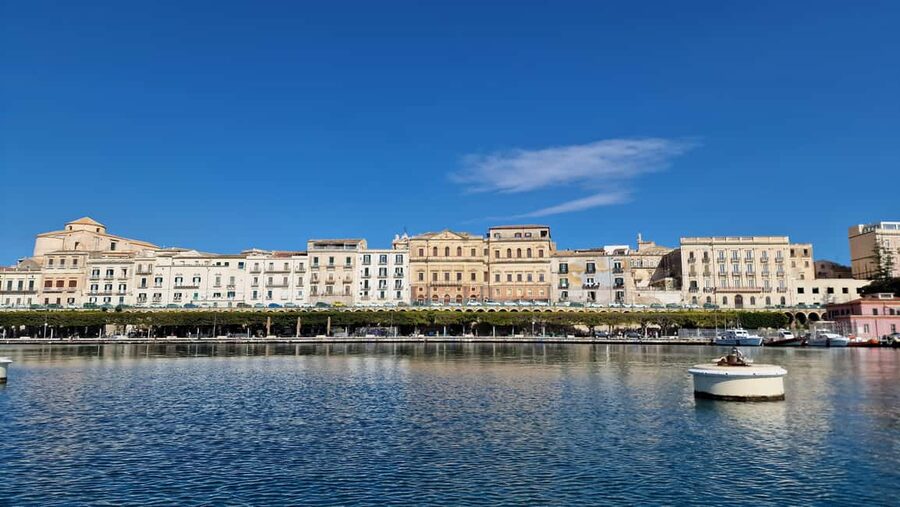 Siracusa: Ortigia & Sea Caves Boat Tour w/ Prosecco & Fruit - Who will enjoy this boat tour most