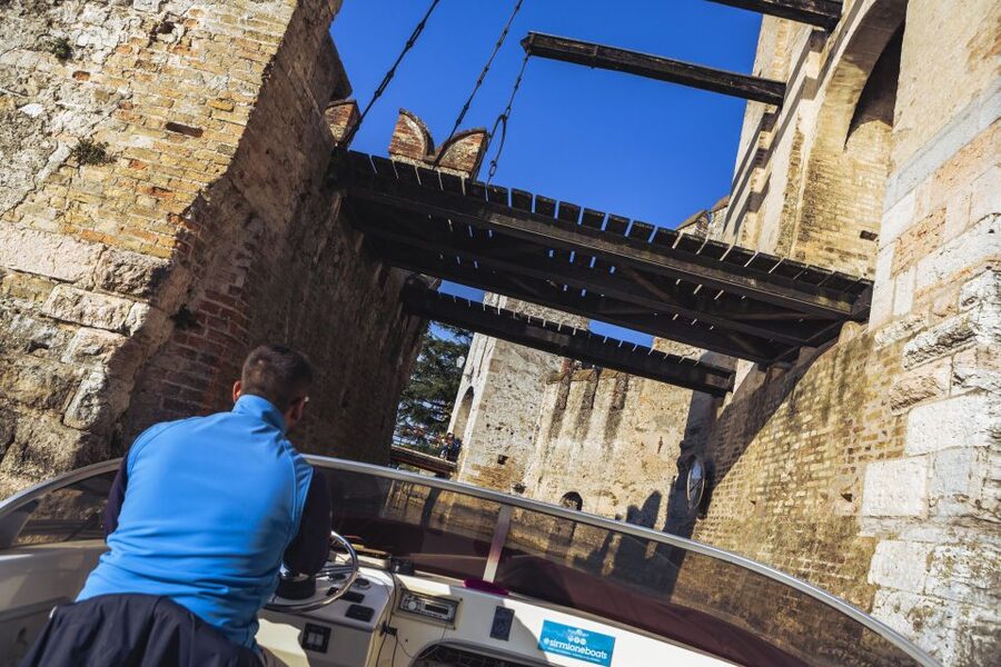 Sirmione: 25 Minute Boat Cruise around the Peninsula - What the boat ride feels like