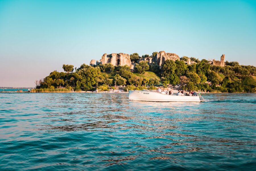 Sirmione: Sunset Boat Cruise with Local Wine - Who will enjoy this Sirmione cruise most?
