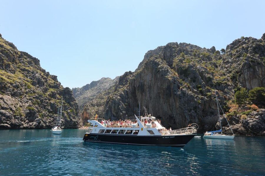 Sóller: Boat Trip to Sa Calobra and Torrent de Pareis - Choosing between the early and late return