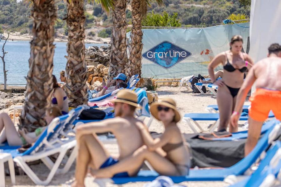 Split: Blue Lagoon 3 Islands All-Inclusive Cruise with Lunch - The Blue Lagoon, turquoise water and onboard lunch