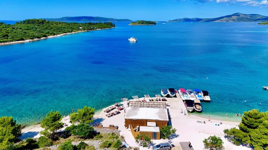 Split: Blue Lagoon & 3 Islands – Premium Speedboat Trip - Trogir, a compact medieval stop