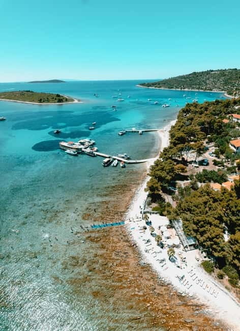 Split: Blue Lagoon & 3 Islands Small Group Speedboat Tour - Timing makes the half-day format useful