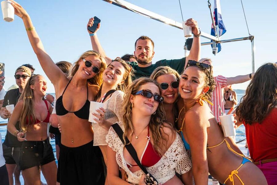 Split: Blue Lagoon Boat Party, Djs, Swim, Shots & AfterParty - Meeting the crew at Inbox Bar