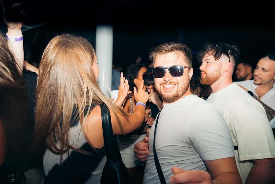 Split: Night Boat Party with Free Shots, Dj and After Party - Ending the night at an exclusive Split nightclub